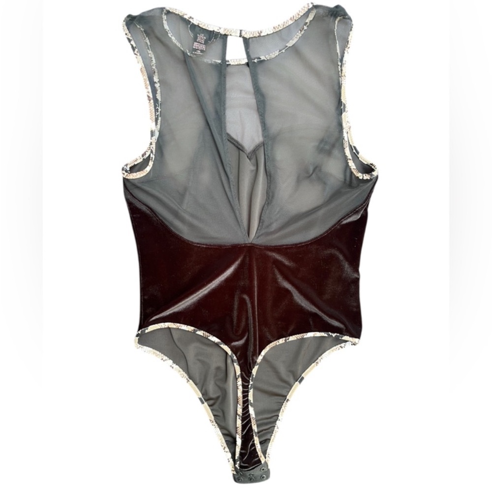 VICTORIA’S SECRET Velvet Sheer Mesh Sweetheart Teddy Bodysuit Snake Trim M - Picture 6 of 10